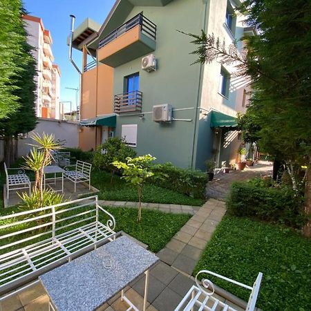 Vila Ajdinaj Берат Экстерьер фото