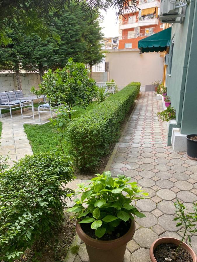 Vila Ajdinaj Берат Экстерьер фото