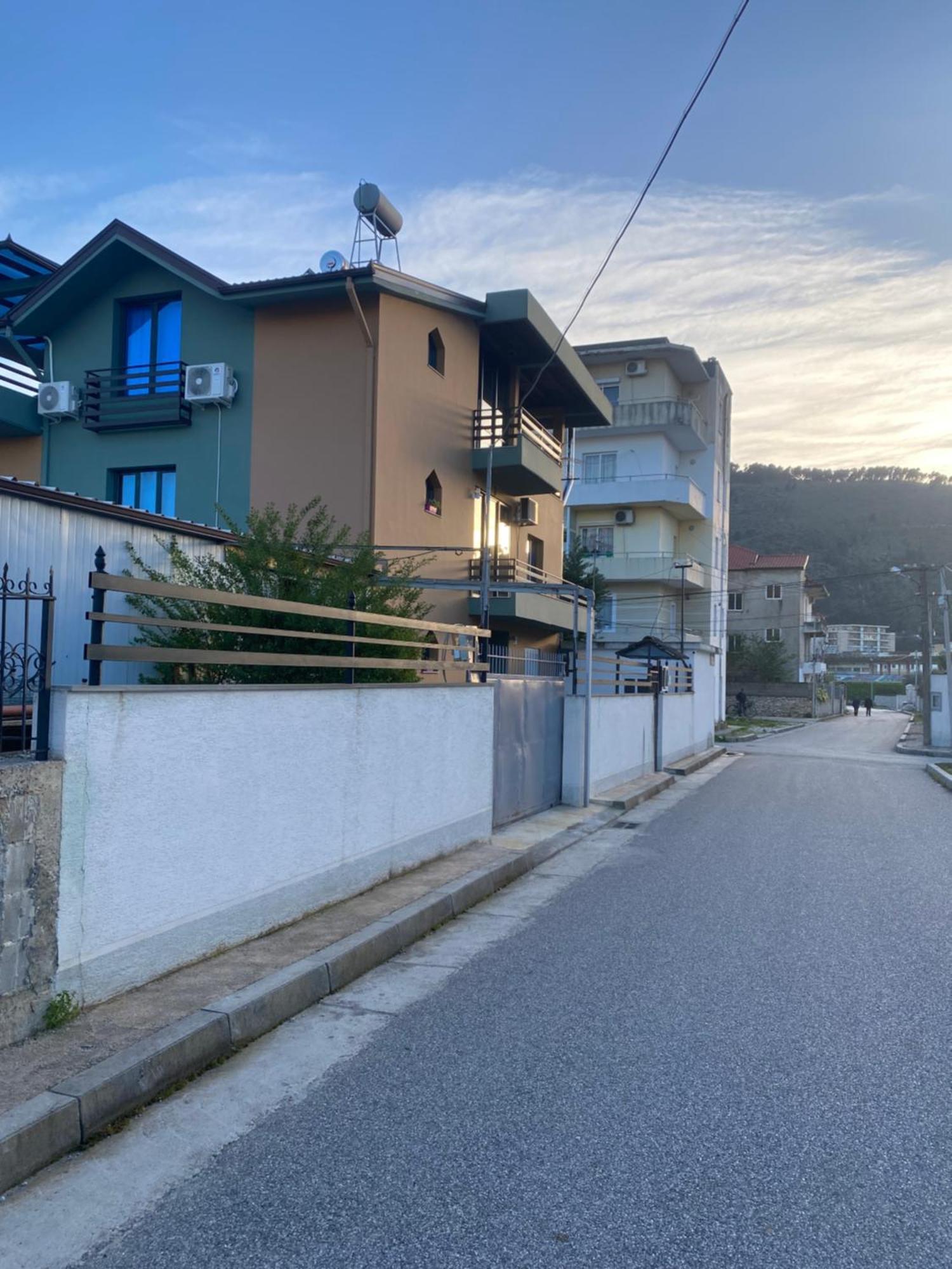 Vila Ajdinaj Берат Экстерьер фото