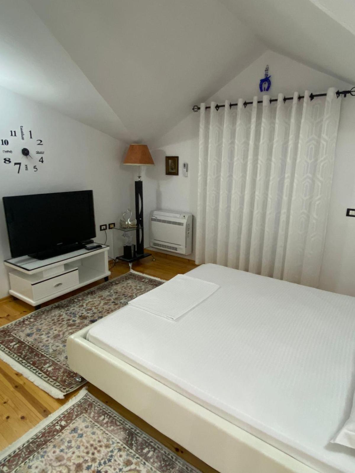Vila Ajdinaj Берат Экстерьер фото